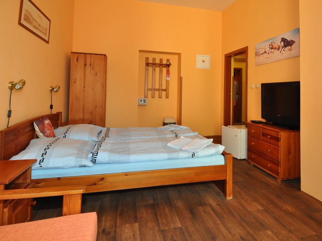 Hotel U Radnice Louny Eksteriør billede